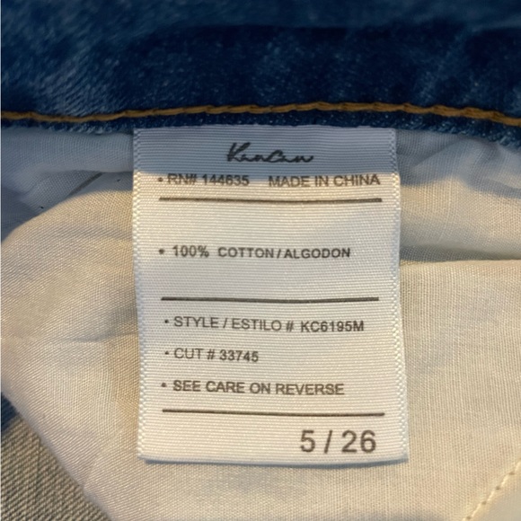 Kancan Distressed Jeans - Picture 5 of 5